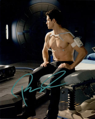 Robbie Amell
